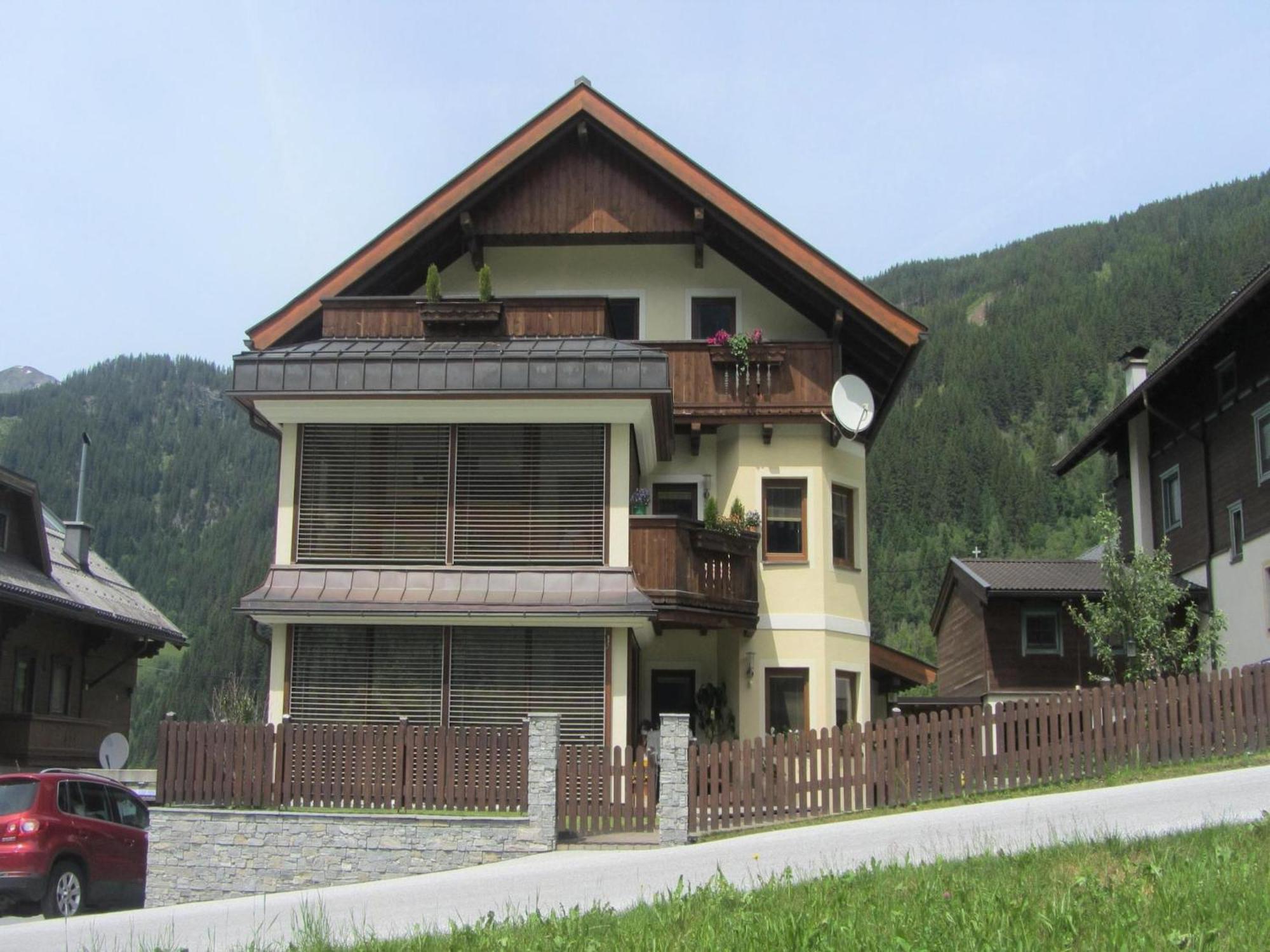 Appartement Flat In Krimml With A Balcony Extérieur photo